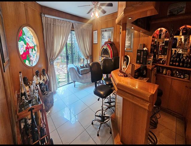 4 BEDROOM HOUSE FOR SALE IN MEYERSDAL